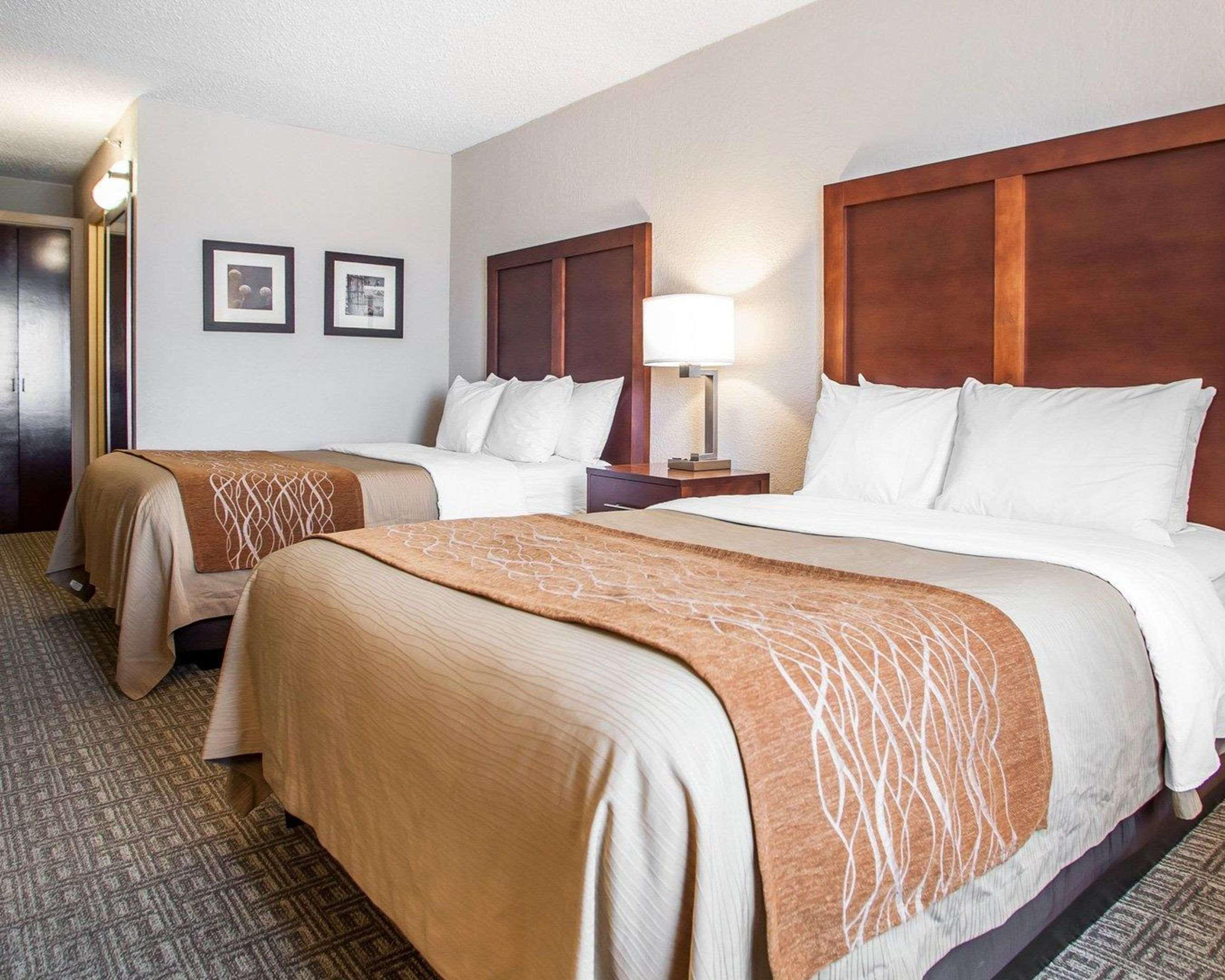 Comfort Inn St Louis - Westport Event Center Maryland Heights Exterior photo