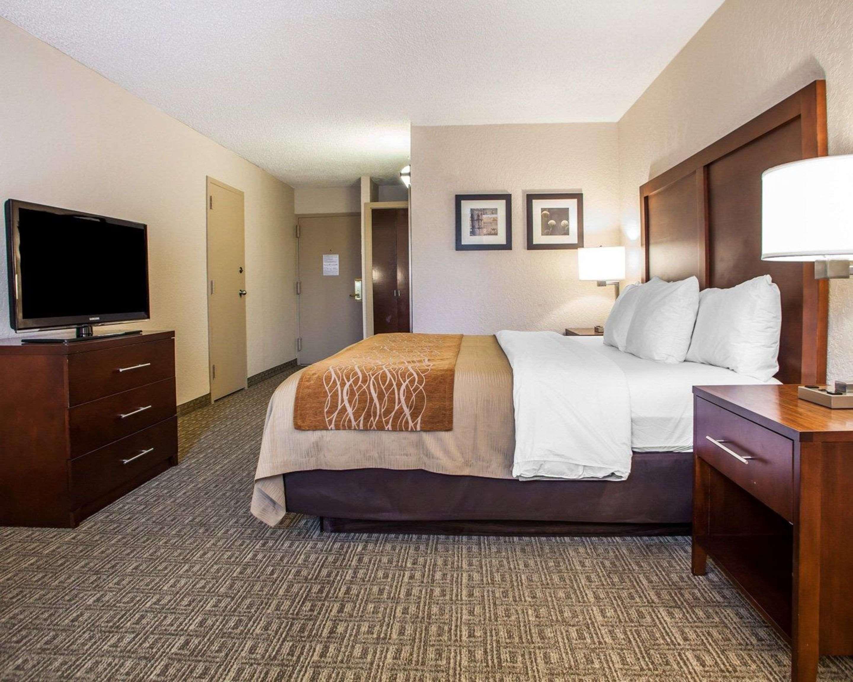 Comfort Inn St Louis - Westport Event Center Maryland Heights Exterior photo