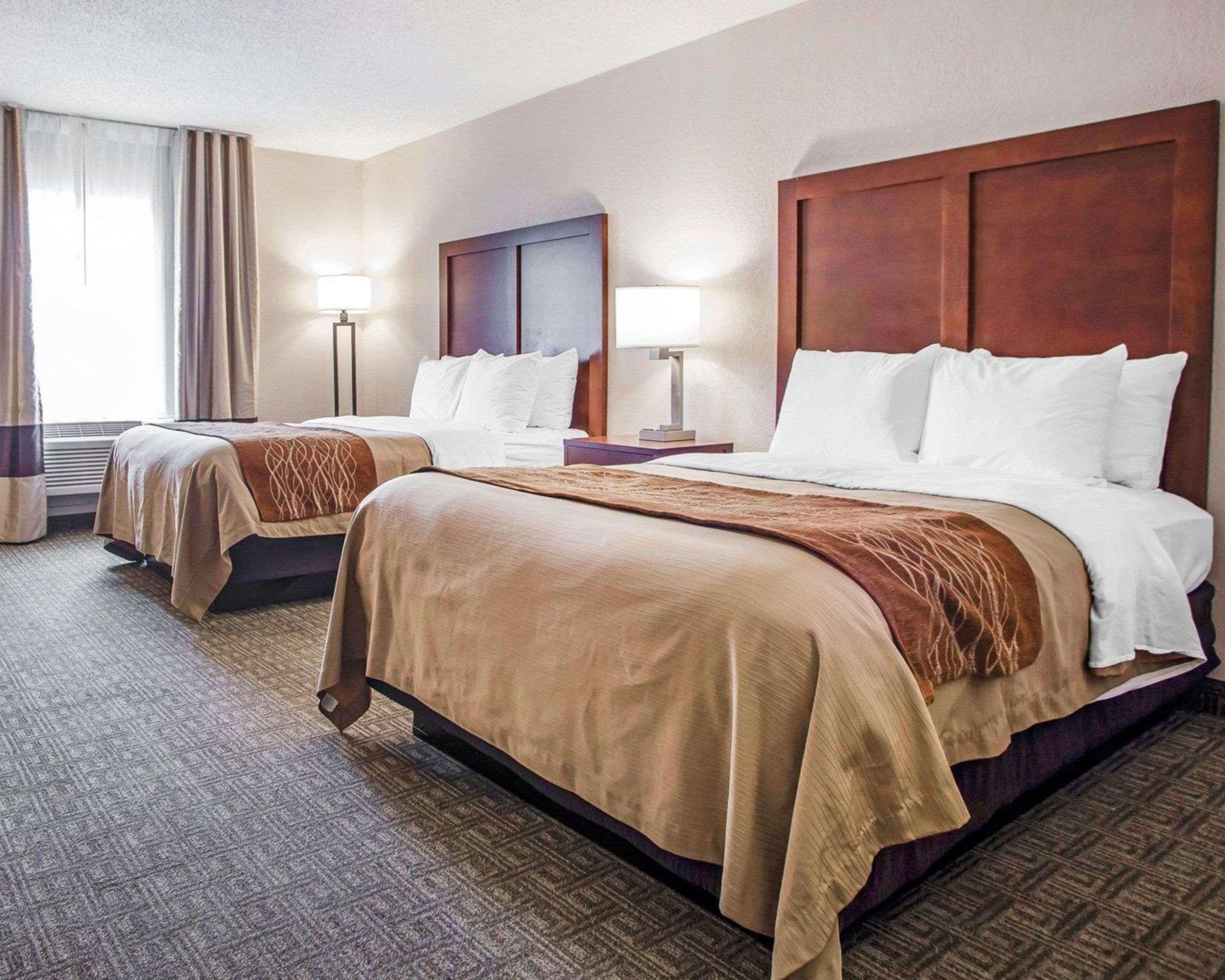 Comfort Inn St Louis - Westport Event Center Maryland Heights Exterior photo