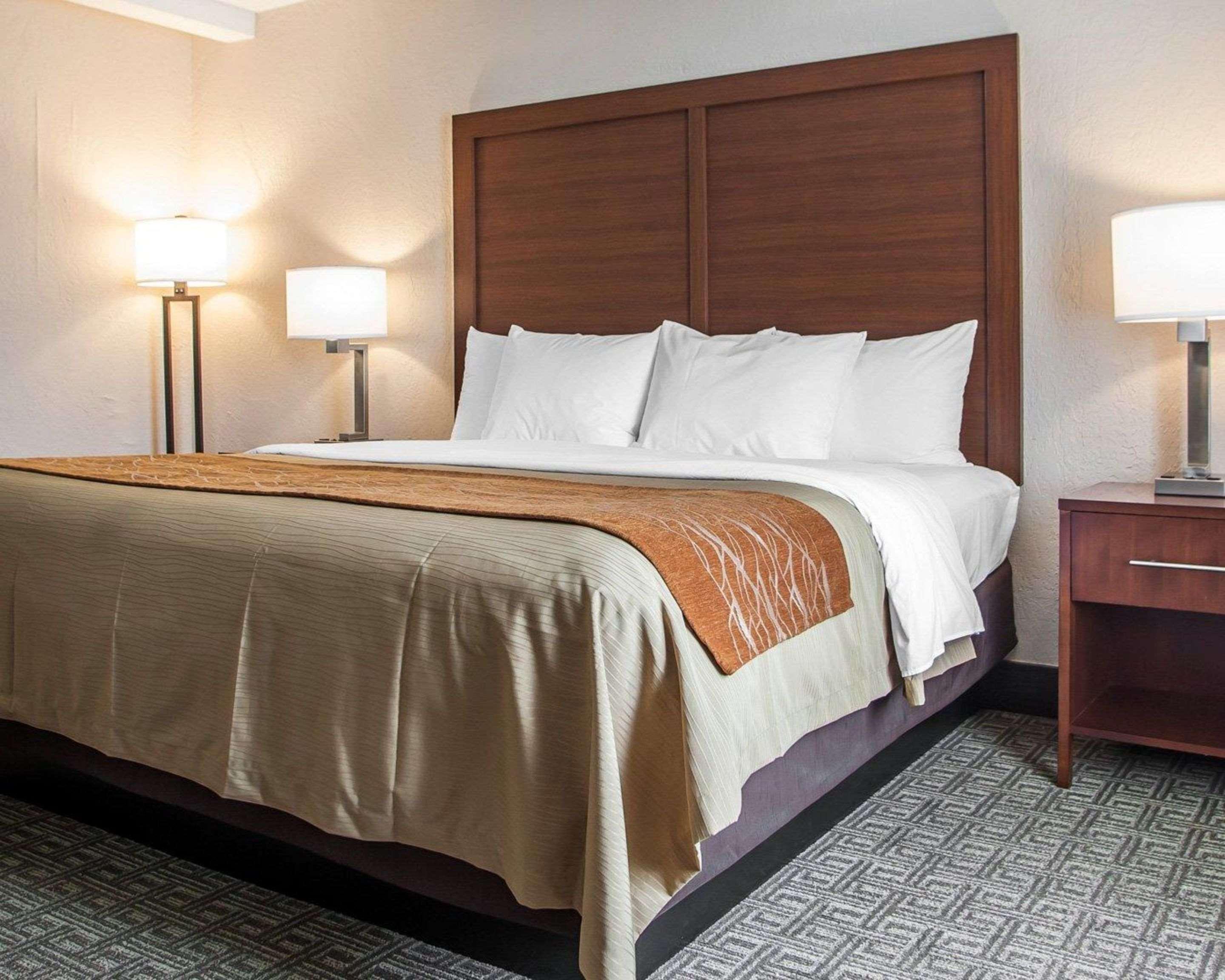 Comfort Inn St Louis - Westport Event Center Maryland Heights Exterior photo