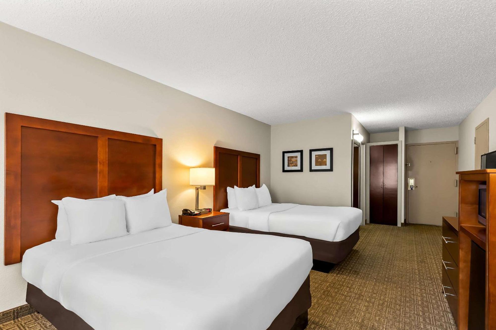 Comfort Inn St Louis - Westport Event Center Maryland Heights Exterior photo